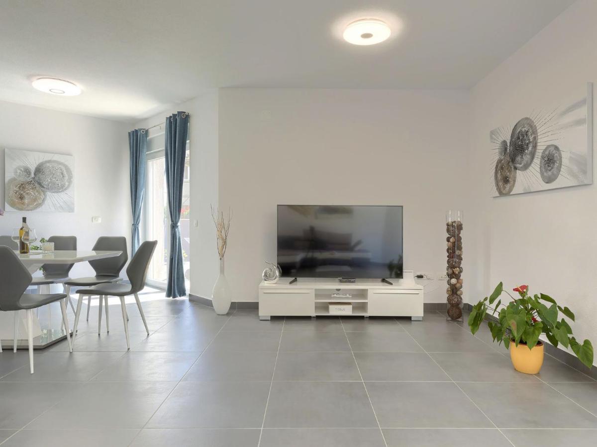 Holiday Home Villa Gocci By Interhome Kmeti المظهر الخارجي الصورة