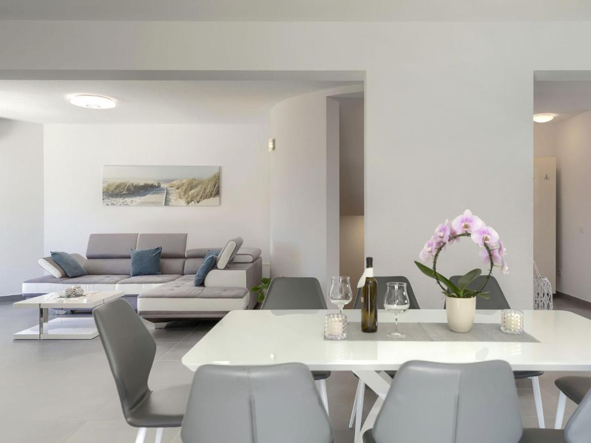 Holiday Home Villa Gocci By Interhome Kmeti المظهر الخارجي الصورة